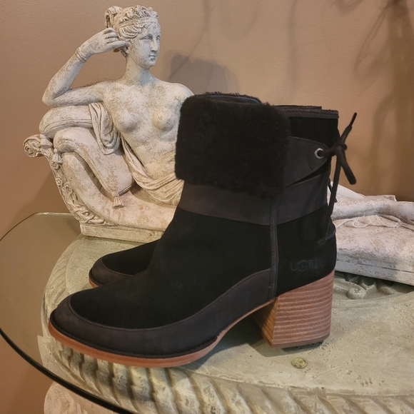 Ugg Kirke Suede Brushed Leather Shearling Stacked Heel Bootie Black Size 9 #458 - Picture 8 of 14